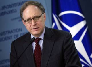 Вершбоу: НАТО сможет защитить страны Балтии от российской угрозы
