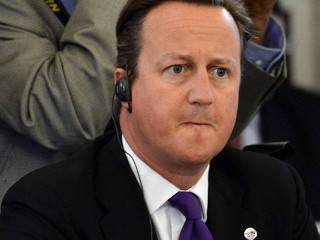 Объявив об отставке, премьер-министр Великобритании что-то радостно запел