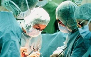 В Украине впервые пересадили пациенту механическое сердце