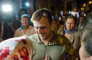 Одесский «Автомайдан» устроил настоящую охоту на участников крестного хода. Однако, верующие все равно уехали в Киев