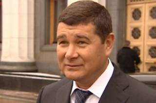 Адвокат подтвердил, что Онищенко в Лондоне