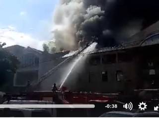 В оккупированном Донецке горит офис компании Таруты
