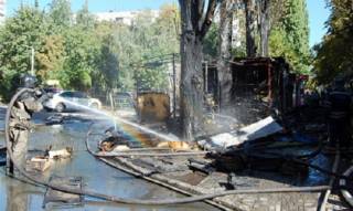 В Одессе по непонятным причинам горели торговые павильоны
