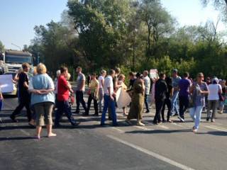 Жители Днепра перекрыли трассу, протестуя против ввоза мусора из Львова. На очереди Николаев?