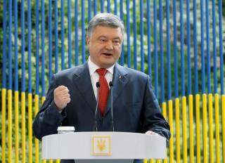 Санкционное давление на Москву должно сохраняться до полного восстановления суверенитета Украины, - Порошенко