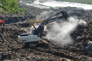 Почти 600 тонн львовского мусора вывезли в Синельниково