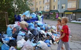 Днепр также отказался от львовского мусора