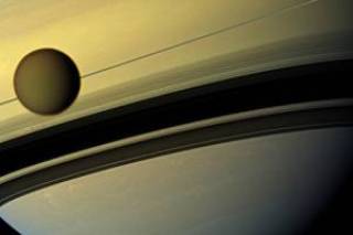 Загадочное облако обнаружено на спутнике Сатурна