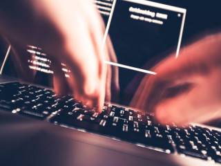 Единый реестр юридических лиц и физических лиц-предпринимателей уже второй день атакуют хакеры