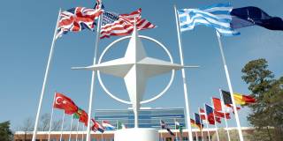 НАТО заявляет о готовности усилить поддержку Украины