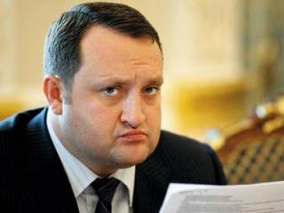 Замгенпрокурора рассказал о возвращении денег Арбузова из Латвии