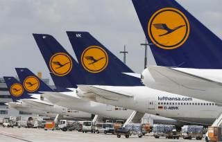 Lufthansa продлила забастовку