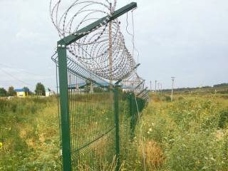 Реализация проекта «Стена» в самом «разгаре». На Харьковщине сделали половину, на Луганщине и вовсе лишь приступили к работам