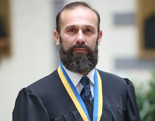 Судья Артур Емельянов опротестует решение Высшего совета правосудия