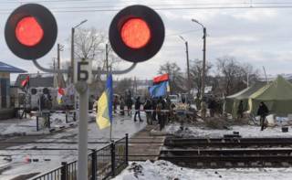 В луганской полиции объяснили, почему блокадники таки пропустили один поезд