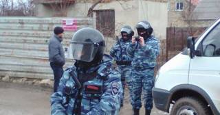 В аннексированном Крыму рейд силовиков закончился задержанием 60 человек