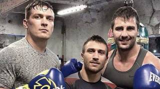Три украинских боксера за один вечер защитили свои чемпионские титулы в США