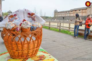 Пасха в «Парке Киевская Русь»: столичных жителей ждет рыцарский турнир накануне и веселые развлечения на праздник