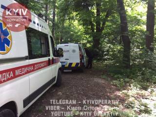 В Киеве в лесопарковой зоне найдено тело повешенного мужчины, который сообщал об угрозах и даже написал завещание