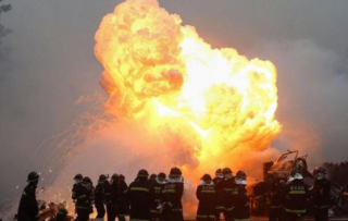 В Китае на нефтехимическом заводе прогремел взрыв. Есть жертвы