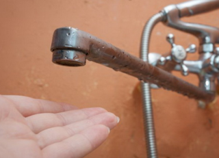 В Киеве жильцы более 3 тысяч домов сидят без горячей воды