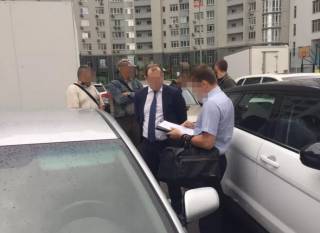 На получении многомиллионной взятки задержаны двое сотрудников «Укрзализныци»