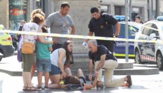 Число жертв теракта в Барселоне увеличилось до 15 человек