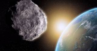 К Земле приблизился гигантский астероид