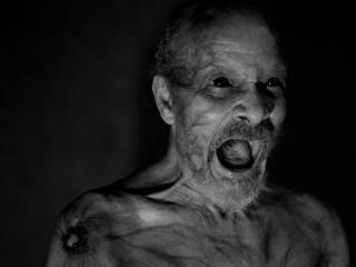 Фильм «Оно приходит ночью»: выживание любой ценой и в любых условиях