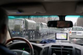 В Луганск вошла большая колонна военной техники из Донецка. Порошенко провел экстренное заседание СНБО