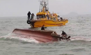 У берегов Южной Кореи столкнулись два судна. Есть жертвы