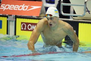 Украинец стал чемпионом Европы по плаванию, оставив далеко позади мирового рекордсмена
