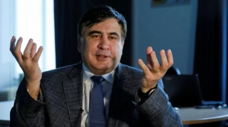 Грузинский суд приговорил Саакашвили к трем годам тюрьмы. Заочно