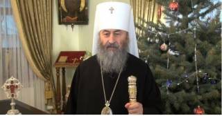 Предстоятель УПЦ, поздравляя с Рождеством, пожелал мира и радости каждой украинской семье и всему государству