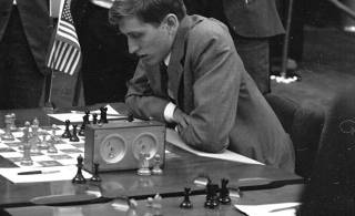 Легенда шахмат Бобби Фишер: Гений симпатизировал нацистам, ненавидел евреев и свою собственную страну