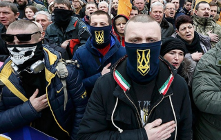 Радикалы так «убеждали» киевлянина в правоте своей идеологии, что тот впал в кому