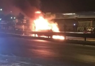 В Киеве взорвали автомобиль. Объявлен план-перехват