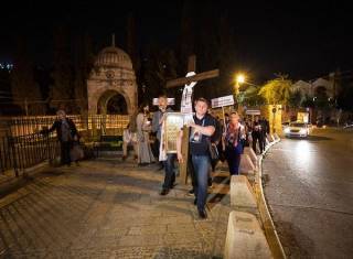 В Иерусалиме крестный ход украинцев прошел по дороге Скорби