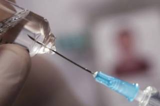 Минздрав направил в регионы 800 тыс. доз вакцин против кори