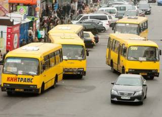 Маршрутки пообещали убрать с дорог Киева. Депутаты разработали программу до 2024 года