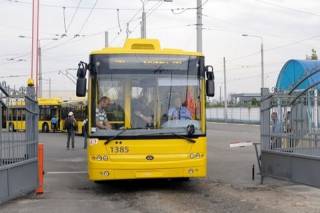 В Киеве 2 и 3 июня изменит движение общественный транспорт