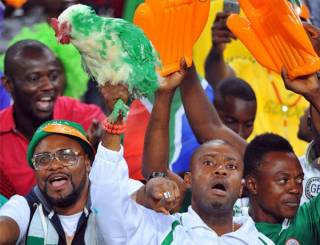 ЧМ-2018 в России: нигерийские болельщики попросили разрешить им проносить на стадион живых кур