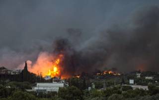 Разрушительный пожар в Греции видно даже из космоса. Опубликованы уникальные фото