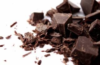 Ученые неожиданно нашли в шоколаде полезный витамин