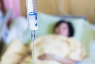 Газ в школе: в Запорожье госпитализировали десятки детей