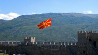 Жители Македонии дружно бойкотировали референдум о вступлении в ЕС и НАТО