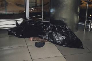 Ночью на железнодорожном вокзале в Киеве умер пассажир (18+)