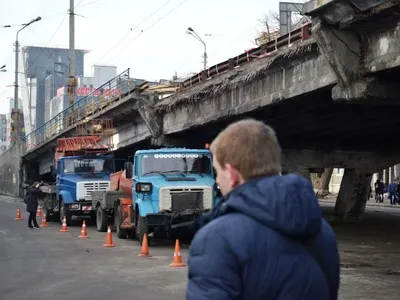 Шулявский мост таки отправляется на реконструкцию. Стала известна схема объезда