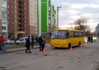 Жертвой маршрутки во Львове стала маленькая девочка