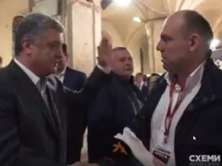 Появилось видео, как Порошенко «разобрался» с дерзким журналистом